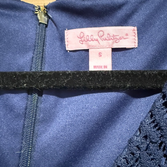 Lilly Pulitzer Tiki Wrap Style Romper Navy Blue Feather Bloom Lace Women's S - Picture 5 of 5